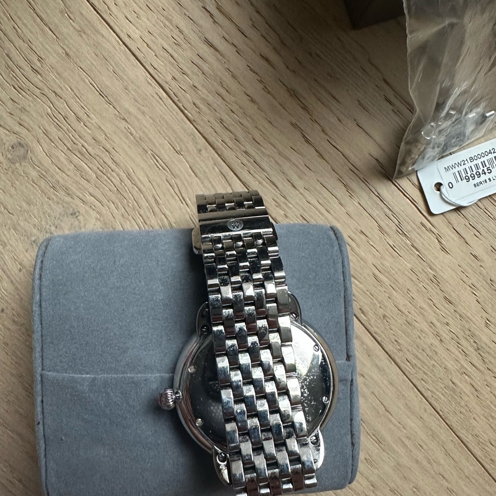 Authentic Michelle Serein watch. Mother of Pearl Lavender dial set - Picture 10 of 12
